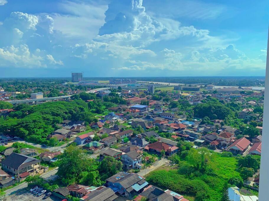 Apartment Netflix 2 Bedroom Troika 1812 Kota Bharu