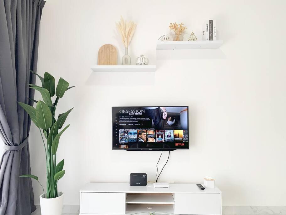 Netflix 2 Bedroom Troika 1812 Kota Bharu