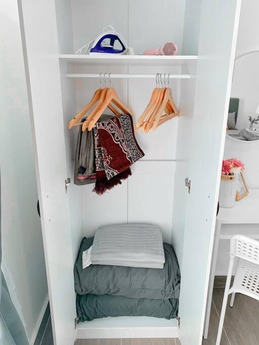 Netflix 2 Bedroom Troika 1812