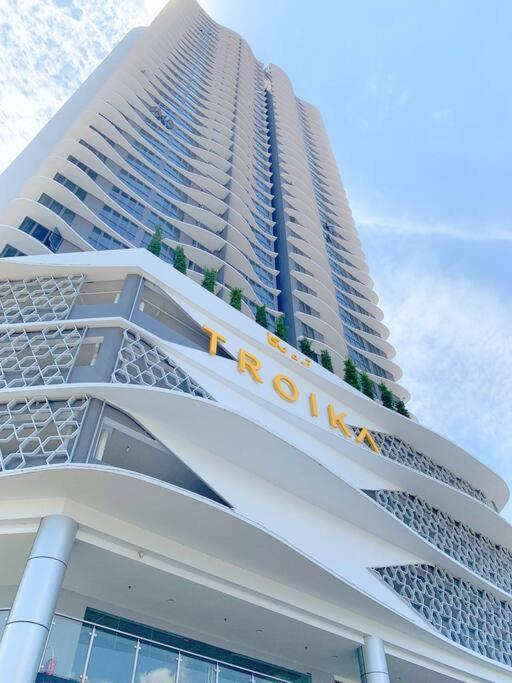 Netflix 2 Bedroom Troika 1812 Apartment Kota Bharu