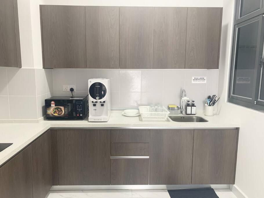 Apartment Netflix 2 Bedroom Troika 1812